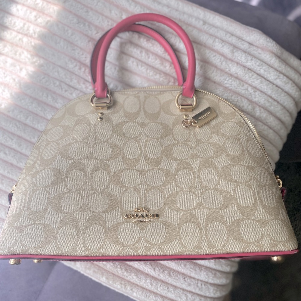Coach med dome purse (optional cross body)